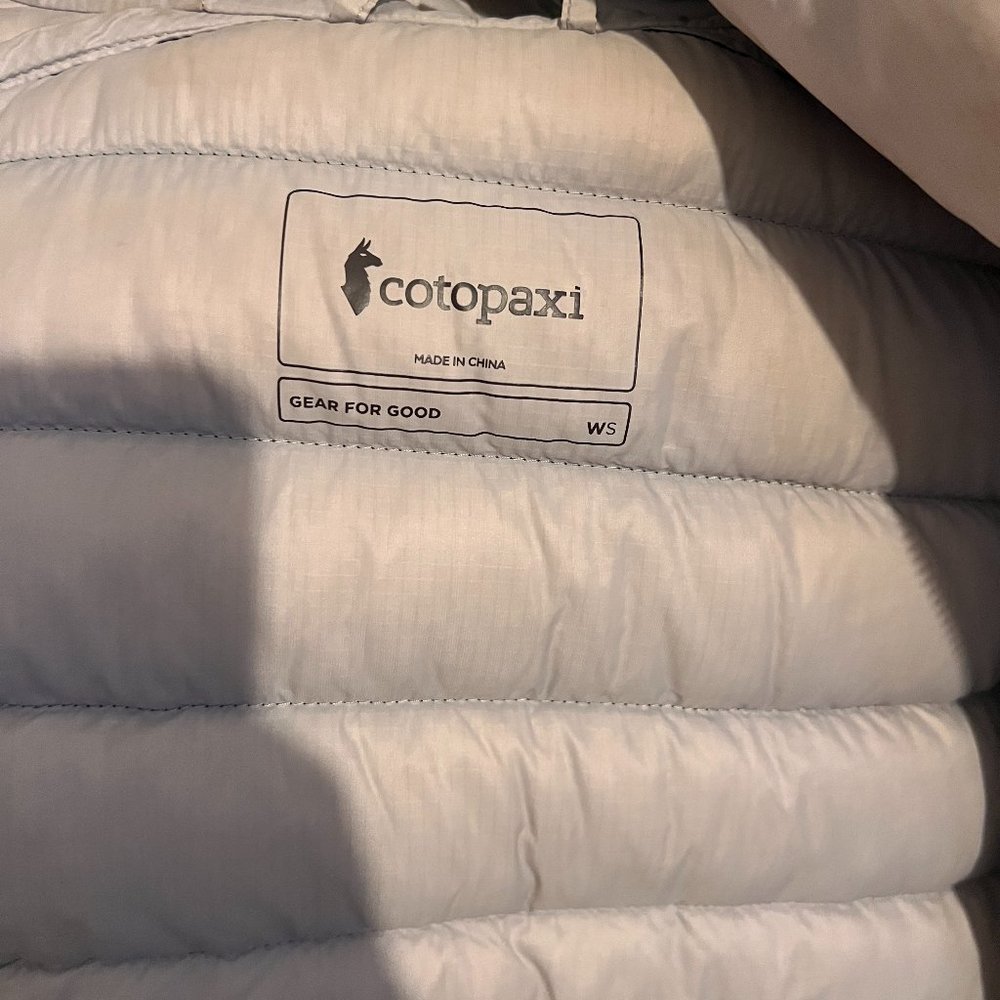 cotopaxi lightweight jacket